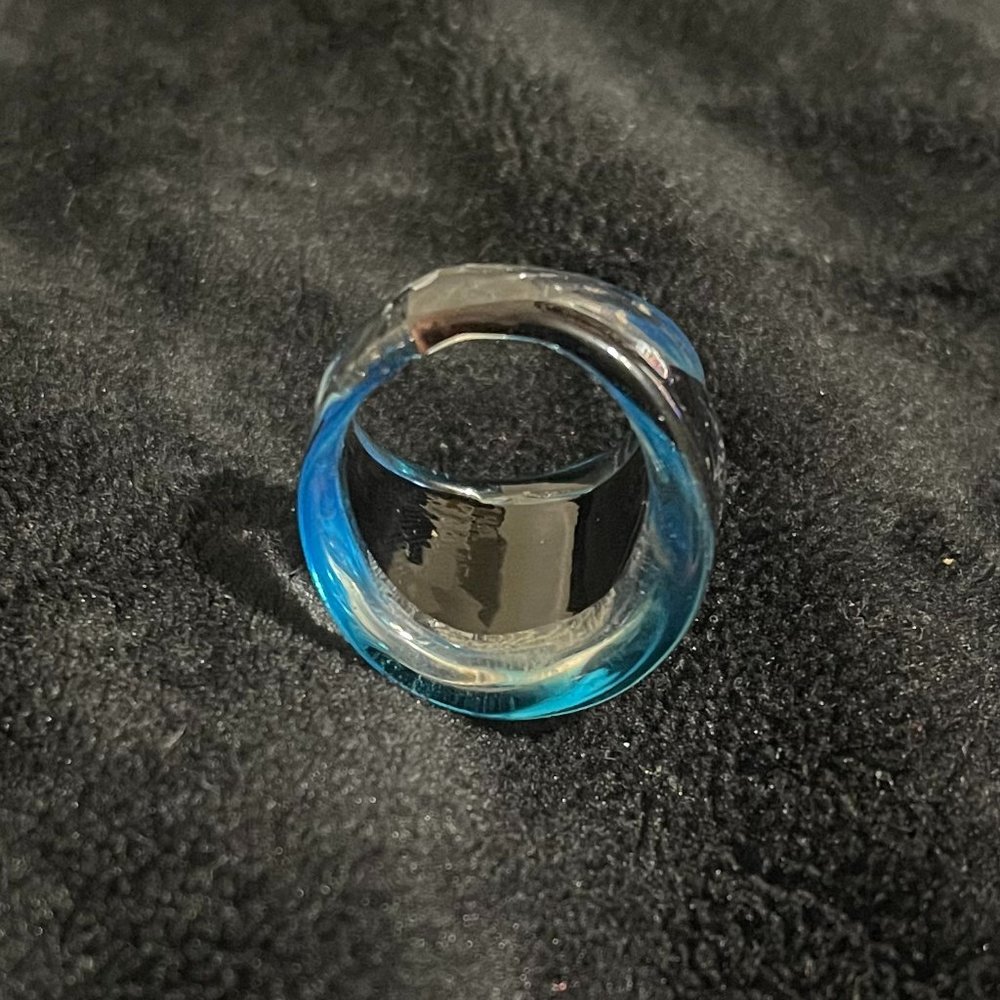 Glass Ring - Picture 6 of 7